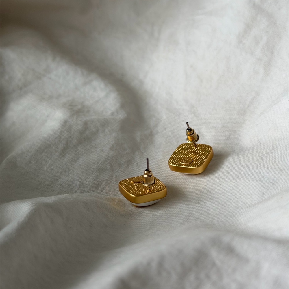 CHANEL Gold and Cream Square Earrings - Picture 10 of 15